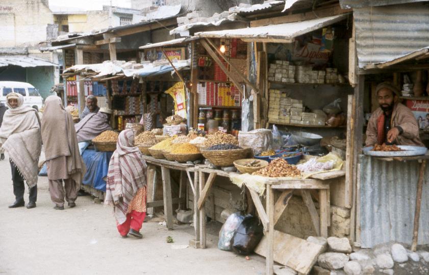 Havelian, street vendors