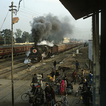 WG heading north out of Saharanpur
