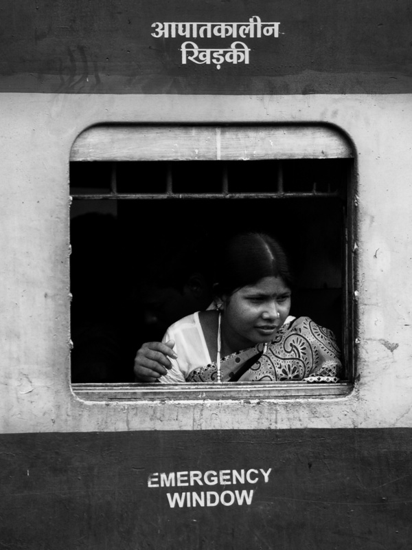adra_woman_emergency
