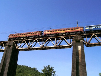 Kamayani bankers on viaduct