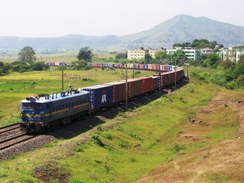 WAG7 hauled containers
