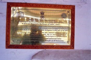 800px-NilgirisMountainRailwayPlaque036