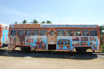 07-railbus-side-view