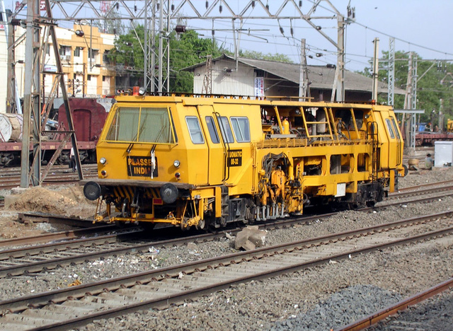 Plasser_machine_BSR.jpg