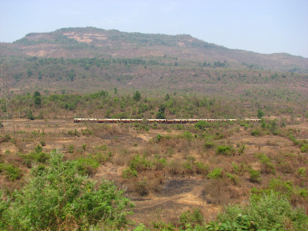 Khopli Bound EMU