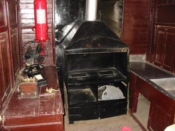 nwr_saloon_interior_with_stove.jpg