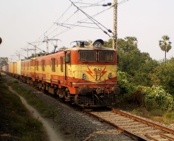 TKD WAM twins led by # 20633 with load coming out of Ulhas bridge towards Kopar (Dhirendra Maurya)