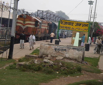 KTE WDG-3A # 14900 hauling LKO BSB Balamau express at FD Jn. (Dhirendra Maurya)