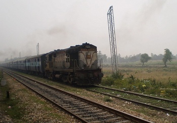 Barauni Gwalior mail rushes towards Gwalior led by JHS WDM 3A # 16082R at chowka Ghat stn. (Dhirendra Maurya)