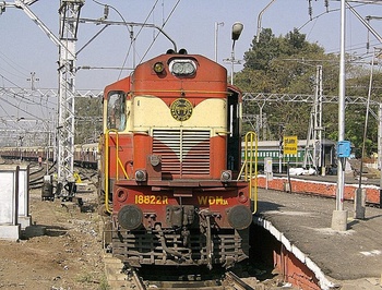 KZJ WDM-3A # 18822R at Pune Jn (Dhirendra Maurya)