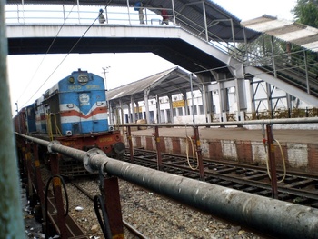 GD WDM-2B # 16625 arriving with BCNA load at GD enroute LJN (Dhirendra Maurya)