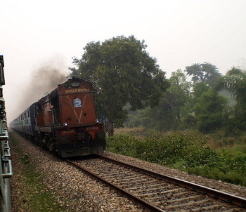 GD WDM-3A # 16080R with unknown express going towards BBK (Dhirendra Maurya)