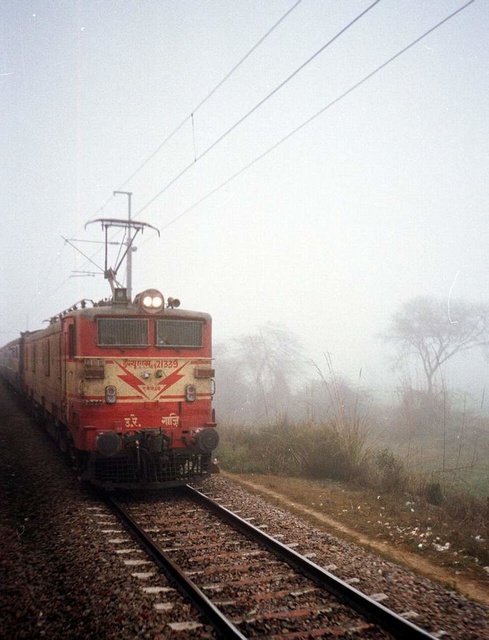 rajdhani_WAM4_Ghaziabad.jpg