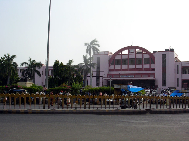 Vadodara_Junction.jpg