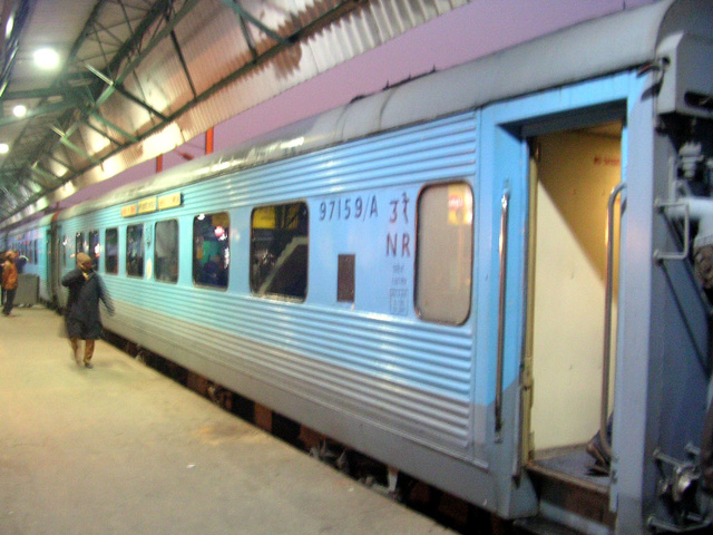 ASR_Swarna_Shatabdi_AC_Chai.jpg