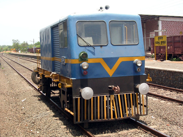 Track_inspection_car_Kudal.jpg