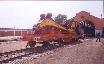 Old_steam_crane_2.jpg