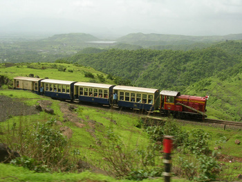 Neral_Matheran_train_view.jpg