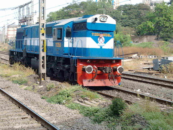#11356 KYN WDM3D spotted alone between Thane & Mulund
