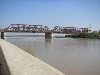 lansdowne_bridge_20070611.jpg