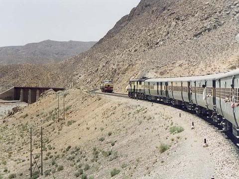 Train on Bolan Pass railway line