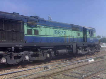 18972