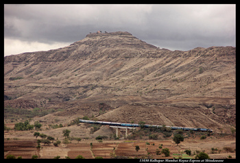 11030 Kolhapur Mumbai  Koyna Express