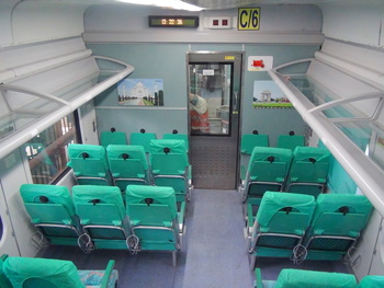 The Mid deck of 12932 Ahmedabad Mumbai Central Double Decker Ac Express taken at Mumbai Central from Upper deck. (Arzan Kotval)