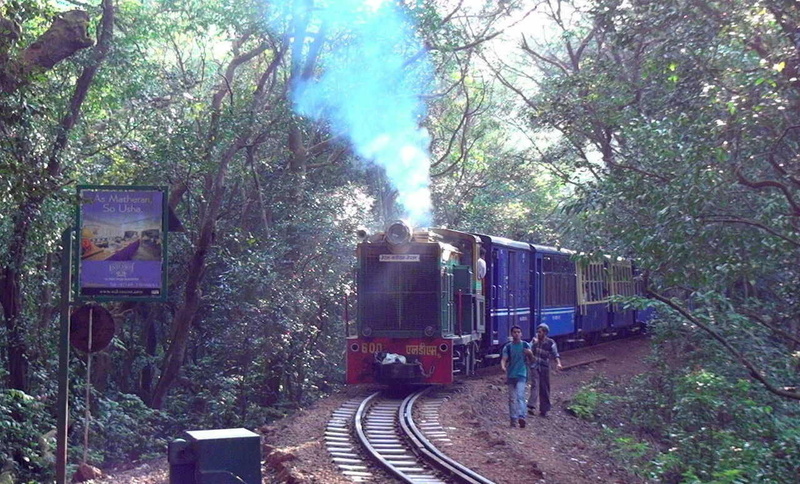 A couple of non smokers and a heavy smoker taking a walk together near Aman Lodge railway station. (Arzan Kotval)