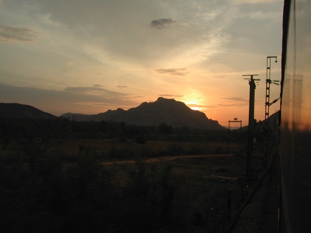 Sunset_near_Tiruttani.jpg