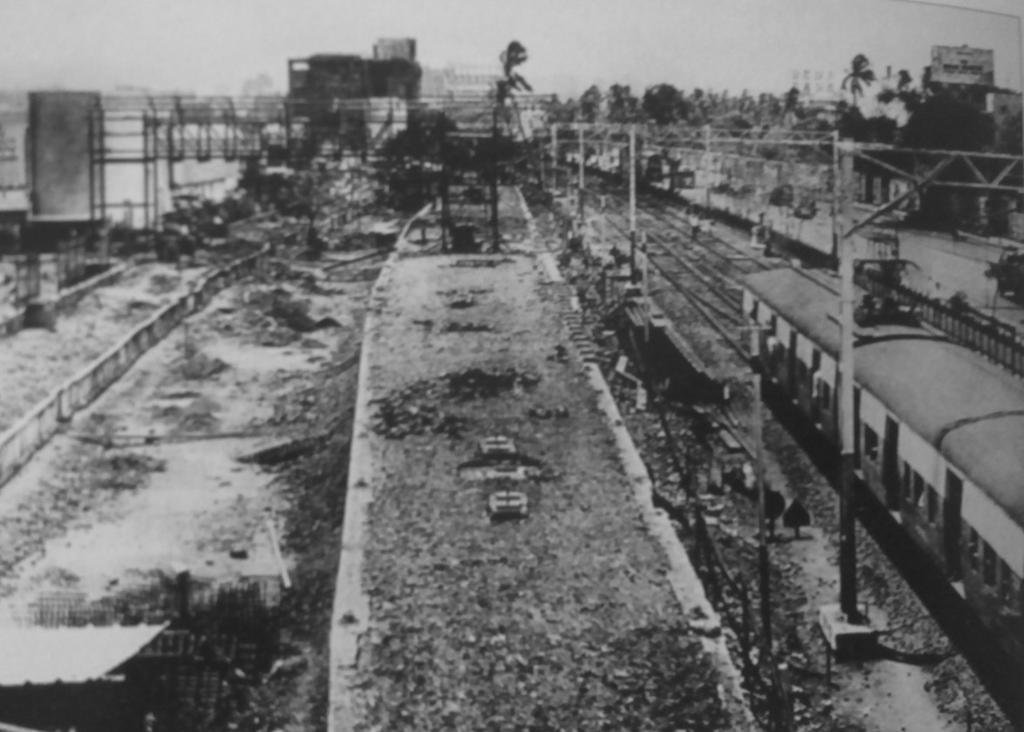 Quadrupling of lines at Marine Lines station. 