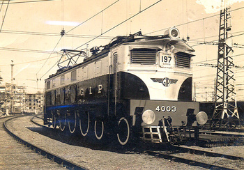 Loco-of-Peshawar-Express.jpg