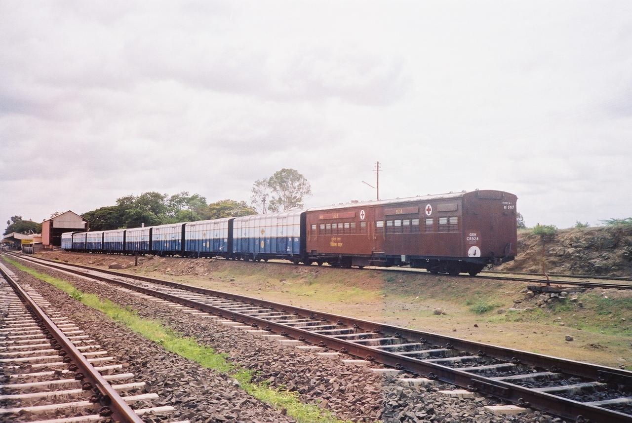 F1010018