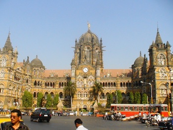 The magnificient view of the Central Railway Headquarters in Mumbai captivates one and all. (Arzan Kotval)