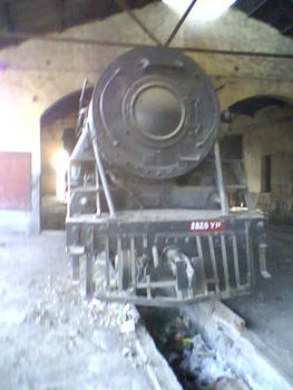 Front view of YP-2825 inside the Shed. You can see the tunnel below loco. The workers were entered through this tunnel and worke