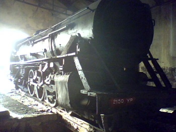 Side view of YP-2150 inside the shed. I can found only the boiler of YP-2150. You can show the big working tunnel below YP-2150.