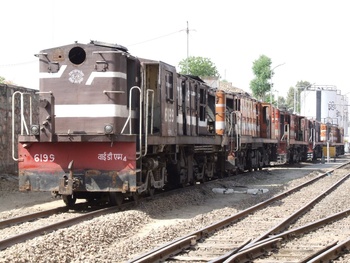 INDIAN RAILWAY TOUR, MARCH 2008. 351