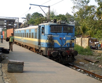 CNB WAG-7#27649 with container load at BSR