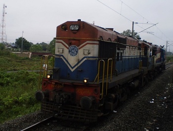 Twin ET WDM-2 led by 16738 at ET outer (Dhirendra Maurya)