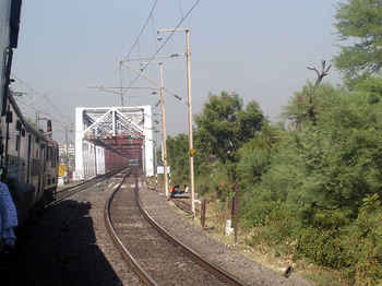 Narmada_bridge_Bharuch.jpg