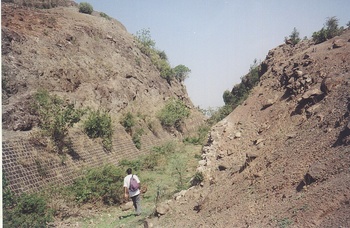 Pune-Miraj abandoned MG alignment trek - Apurva Bahadur.