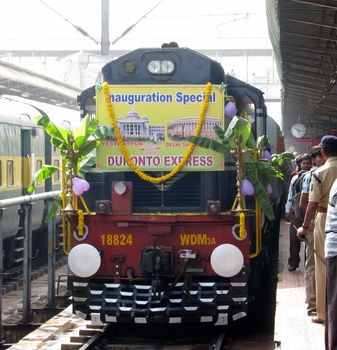 Inauguration of Yeswantpur-Delhi Sarai Rohilla Duronto Express