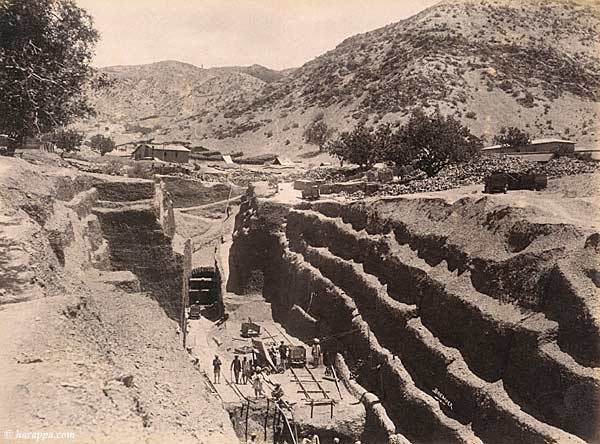 Boring the Khojak tunnel, 1889