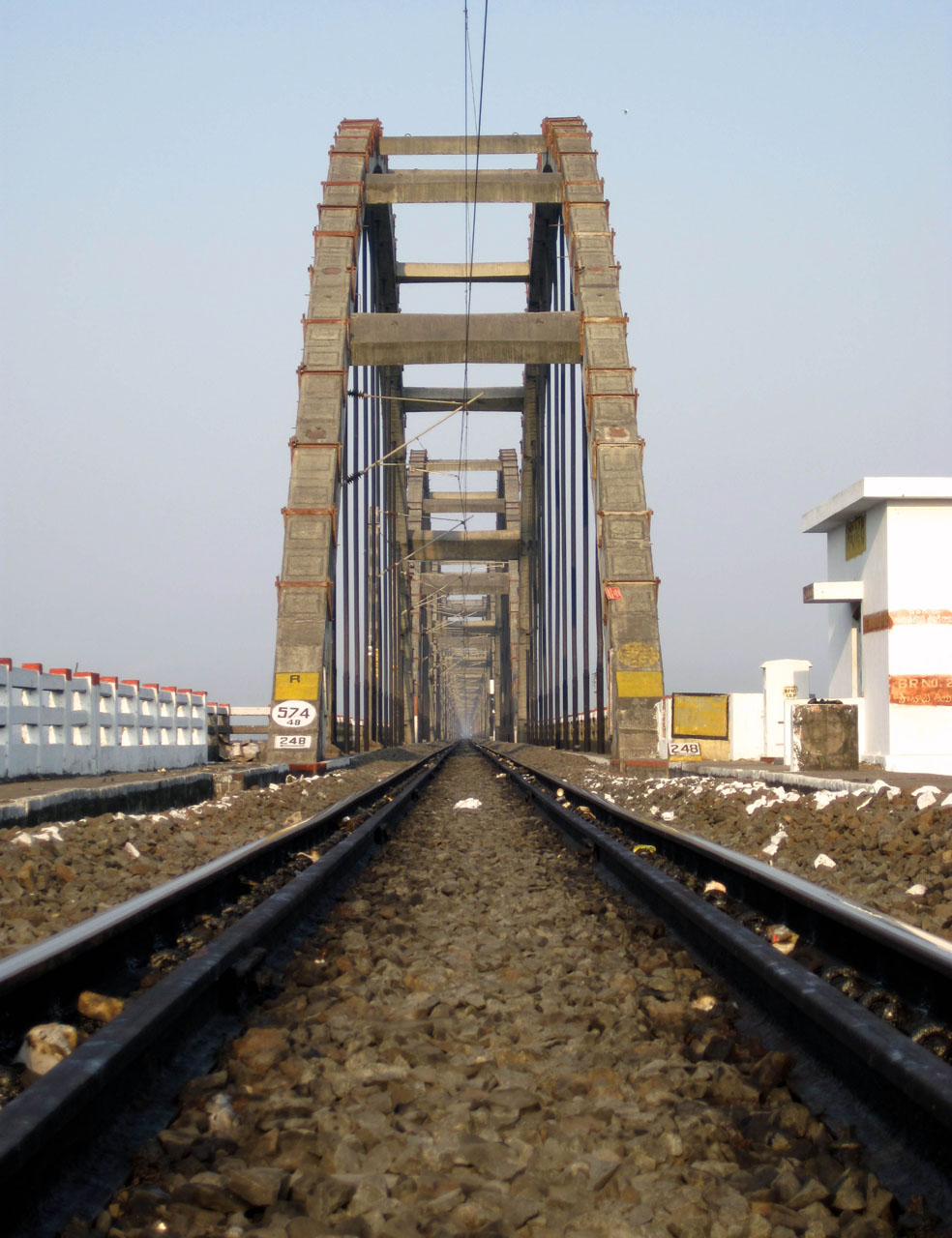 rail bridg etracks1
