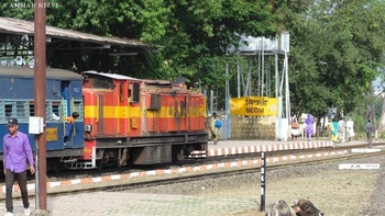 Train No. 58853 Chhindwara - Nainpur N.G. Passenger Powered with ZDM 4A # 226 in Lead arrived at Seoni  (Ammar Rizvi)