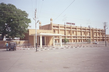 7 Jaisalmer Station Building.JPG