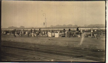 Agra Cantt. station as seen in 1925(probably platform No. 2/3 looking west).